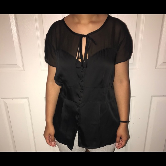 NEW NEVER WORN NO TAGS ATTACHED!! Super cute black blouse - Picture 1 of 2